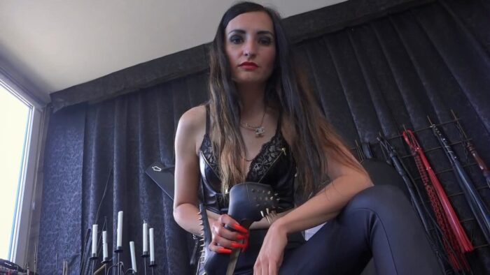 Lady Amira - Virtual Busting With Spiked Heels - FEMDOMFOTO - HD/720p/MP4