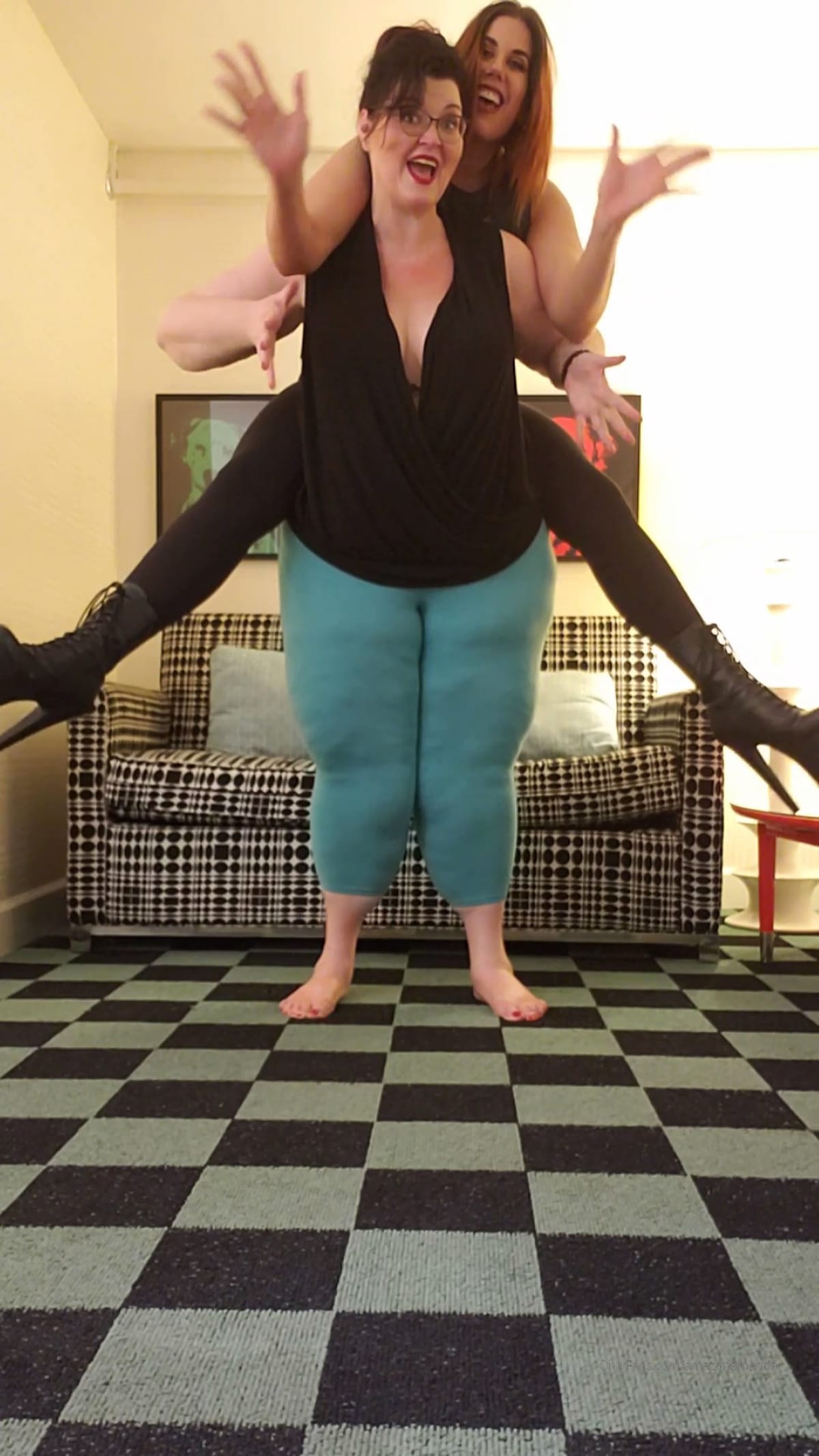 Amazon amanda lift and carry