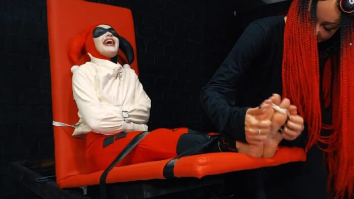 Crazy Harley Quinn Fails - Long Feet Tickle, Licking Toes And Straitjacket   Gag - RF MOVIES / RF STUDIO PRODUCTION / TICKLING IN RUSSIA - HD/720p/MP4