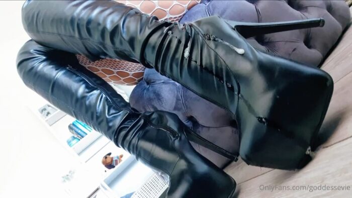 Goddess Evie In Scene: I Want You Down On All Fours, At My Hot Boots - MISSEVIELOCK - SD/608p/MP4