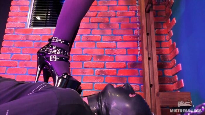 High Heels Trampling And Heels Sucking In Sexy Purple Pantyhose - MISTRESS LEGS - FULL HD/1080p/MP4