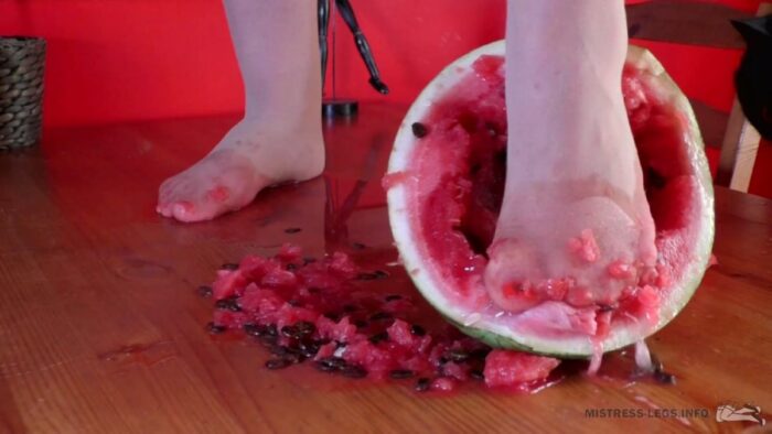 Crushing Watermelon With Nylon Feet - MISTRESS LEGS - FULL HD/1080p/MP4