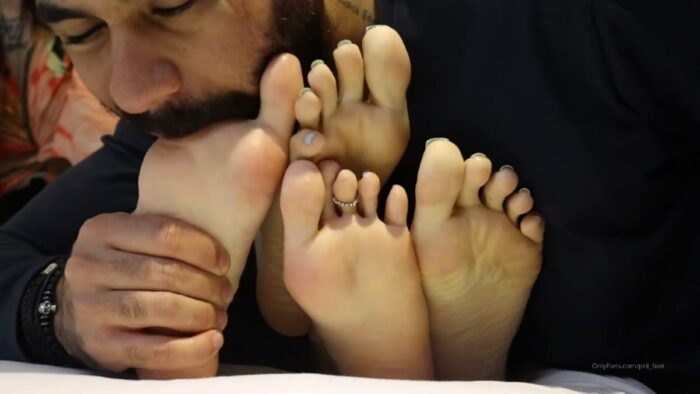 Priscila M In Scene: Double Worship - PRII FEET - FULL HD/1080p/MP4