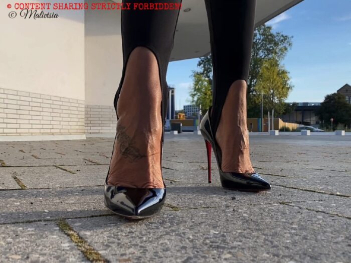 Malivisia Fortes Cardoso Mey In Scene: Fashion Shooting At Philharmonie Berlin With Louboutin - MALIVISIA - FULL HD/1080p/MP4