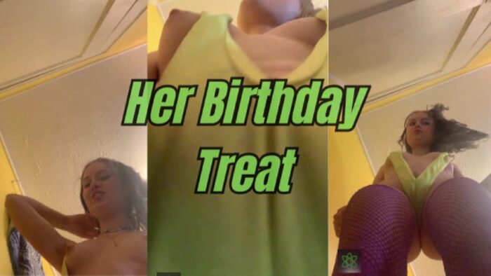 Giantess Sugar In 'Her Birthday Treat' Giantess Pov SFX - LTLGIANTESSCLIPS - FULL HD/1920p/MP4