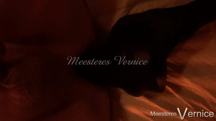 Mrs Vernice In Scene: Bigger Is Better - Could You Handle This - MEESTERESVERNICE / MISTRESS VERNICE - FULL HD/1080p/MP4