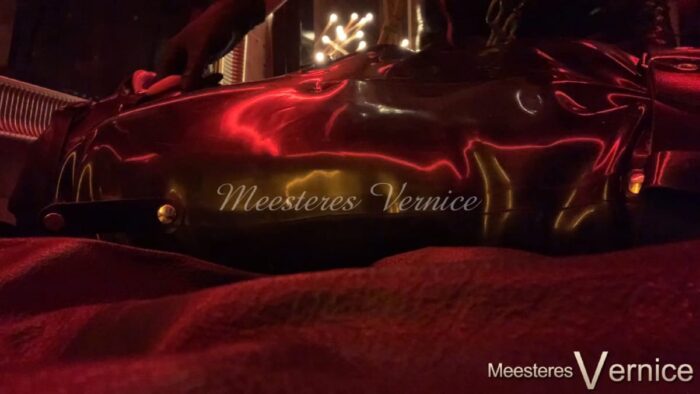 Mrs Vernice In Scene: Session Video Swallow My Spit - MEESTERESVERNICE / MISTRESS VERNICE - FULL HD/1080p/MP4