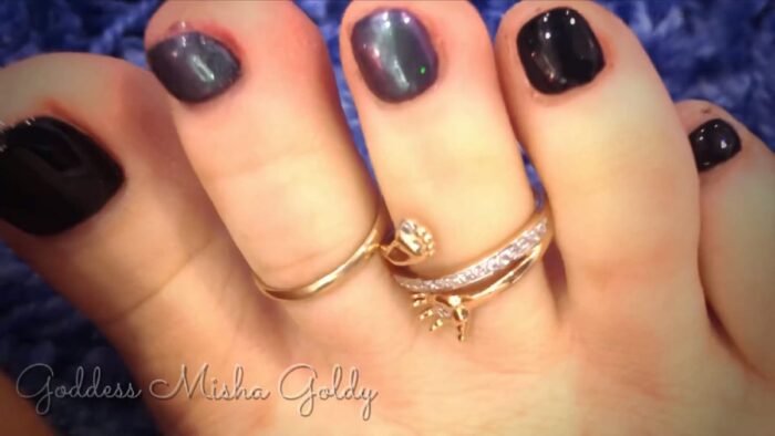 The Goldy Rush In Scene: Toes, Feet, Freshly Pedicured Toenails, And Foot Jewelry Joi - MISTRESS MISHA GOLDY / RUSSIANBEAUTY - FULL HD/1080p/MP4