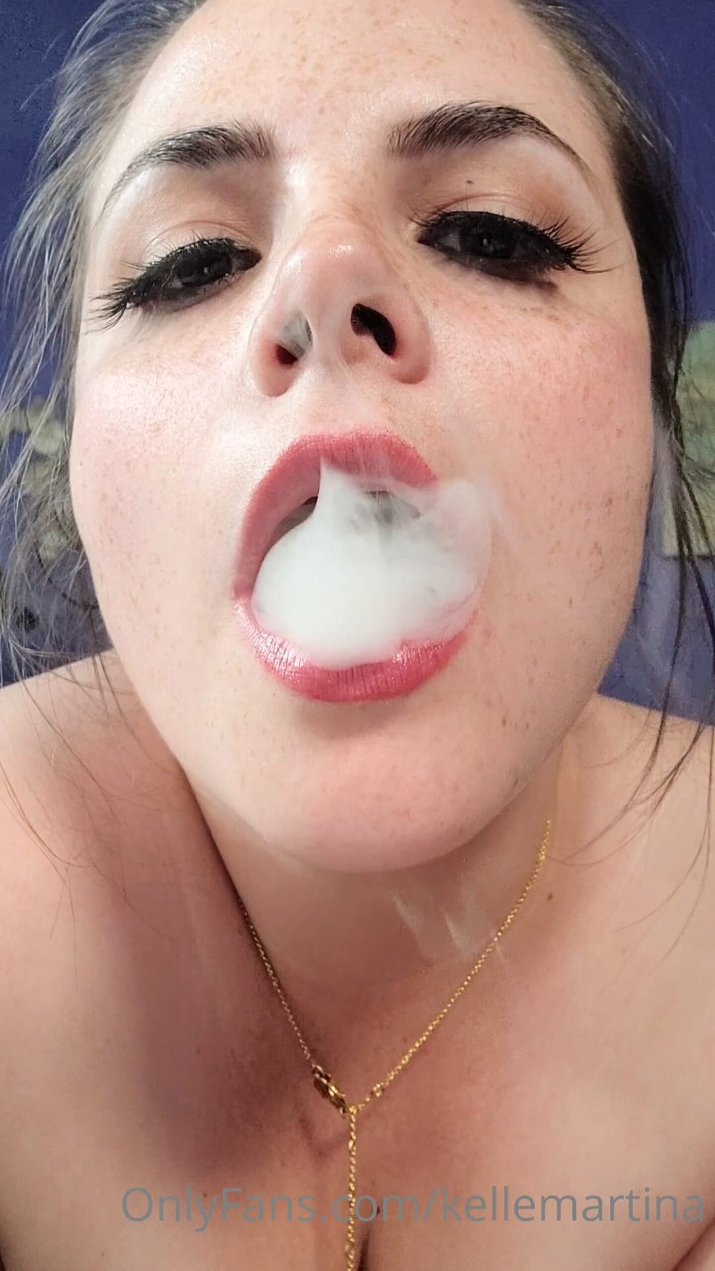 Smoking Topless After This Loser Blew His Load Too Early On Cam - KELLE MARTINA / MISSKELLE - FULL HD/1920p/MP4