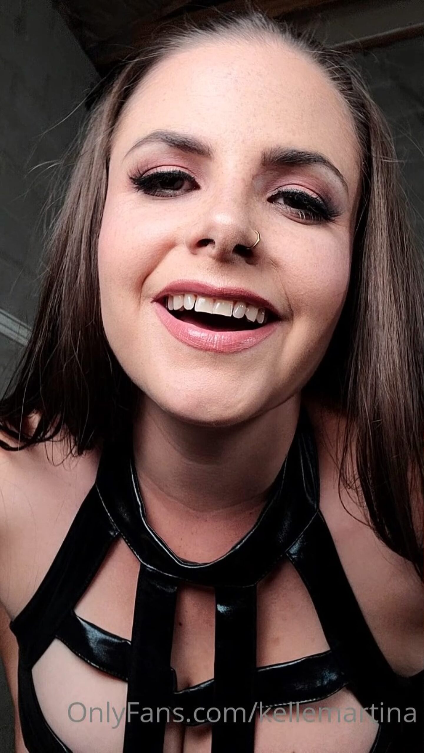 Kevin, It's Time To Sniff For Me - KELLE MARTINA / MISSKELLE - FULL HD/1280p/MP4