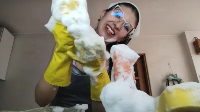 Joi Mom Will Wash Your Dick With Soapy Lather And Bigsponges - ARLEQUIN - MP4