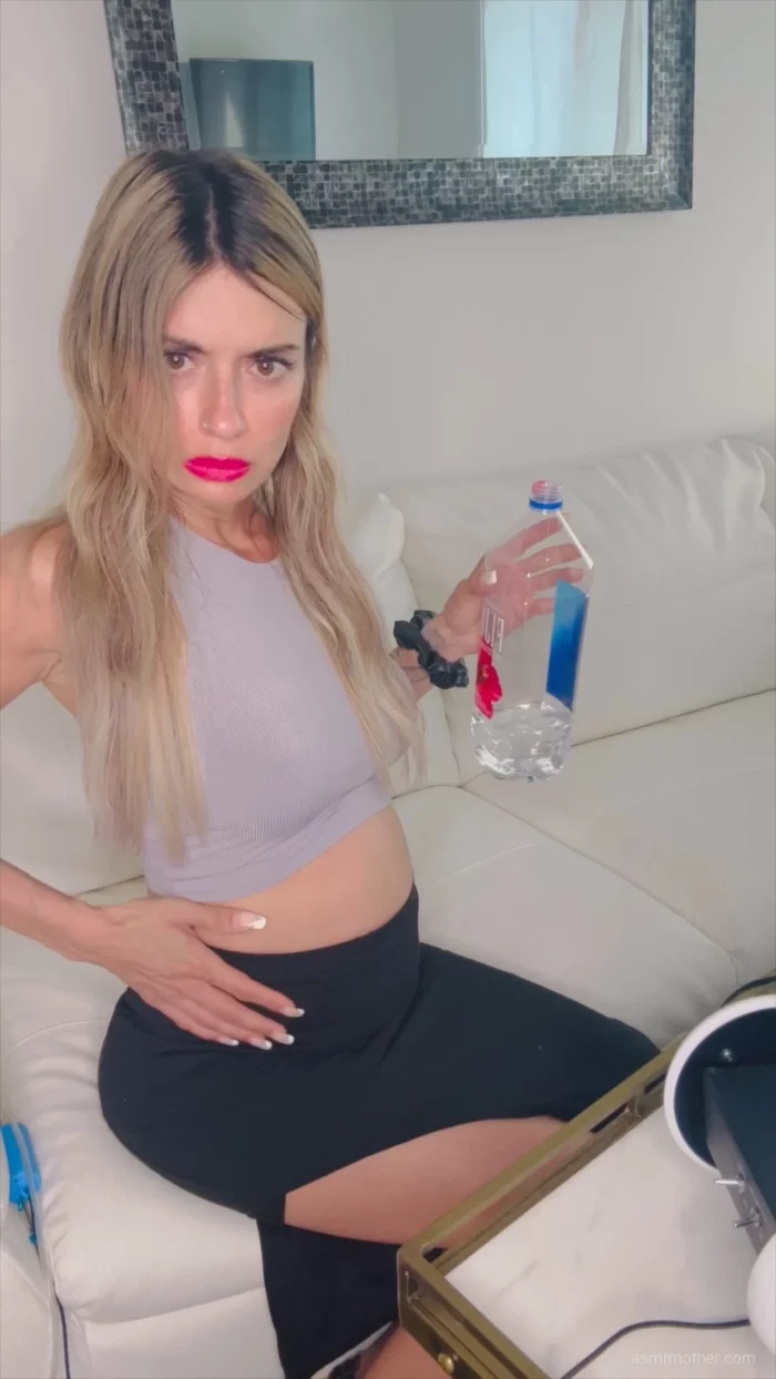 Inflating While Waiting For My Date - ASMR MOTHER - MP4