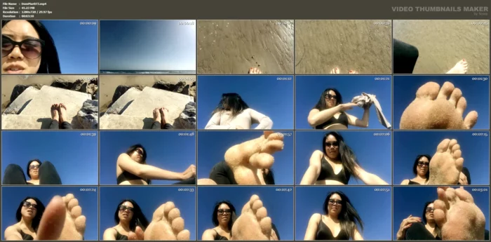 Dominatrix Mara's Sandy Beach Feet - DOMINATRIX MARA / MISS MARA / MARA DOMINA - MP4