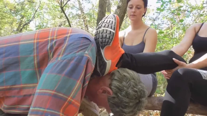 Shoe Worship In The Forest - FOOT GIRLS - MP4