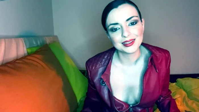 You're An Ugly, Unattractive Bitch - Verbal Humiliation - GODDESS RUBY SNOWBUNNY - MP4