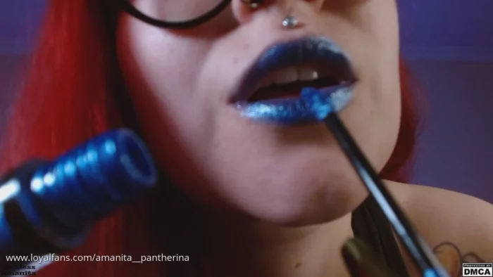 Mistress's Cruel Smile With Blue Lipstick - GODDESS AMANITA / AMANITA PANTHERINA - MP4