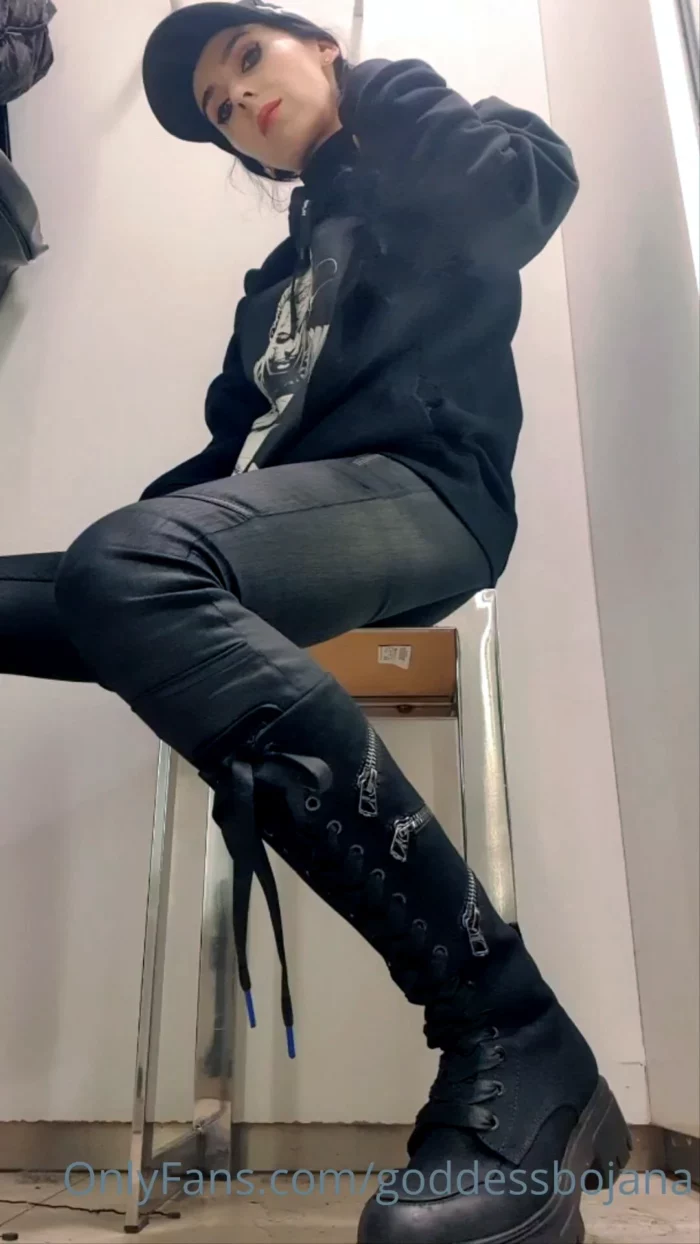 Come Closer, Foot Bitch... I Want To Use You! - GODDESS BOJANA / BALKANBRATDOM - MP4