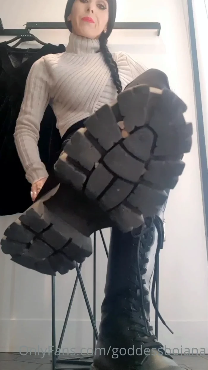 Doormat Boy... Time To Clean My Boots! - GODDESS BOJANA / BALKANBRATDOM - MP4