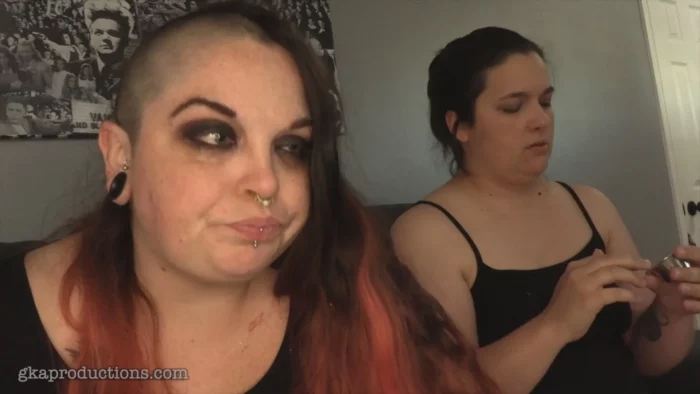 Lilyth & Phoenix - Sexy Bbw Sneezing - GINARYS KINKY ADVENTURES / GKA PRODUCTIONS - MP4