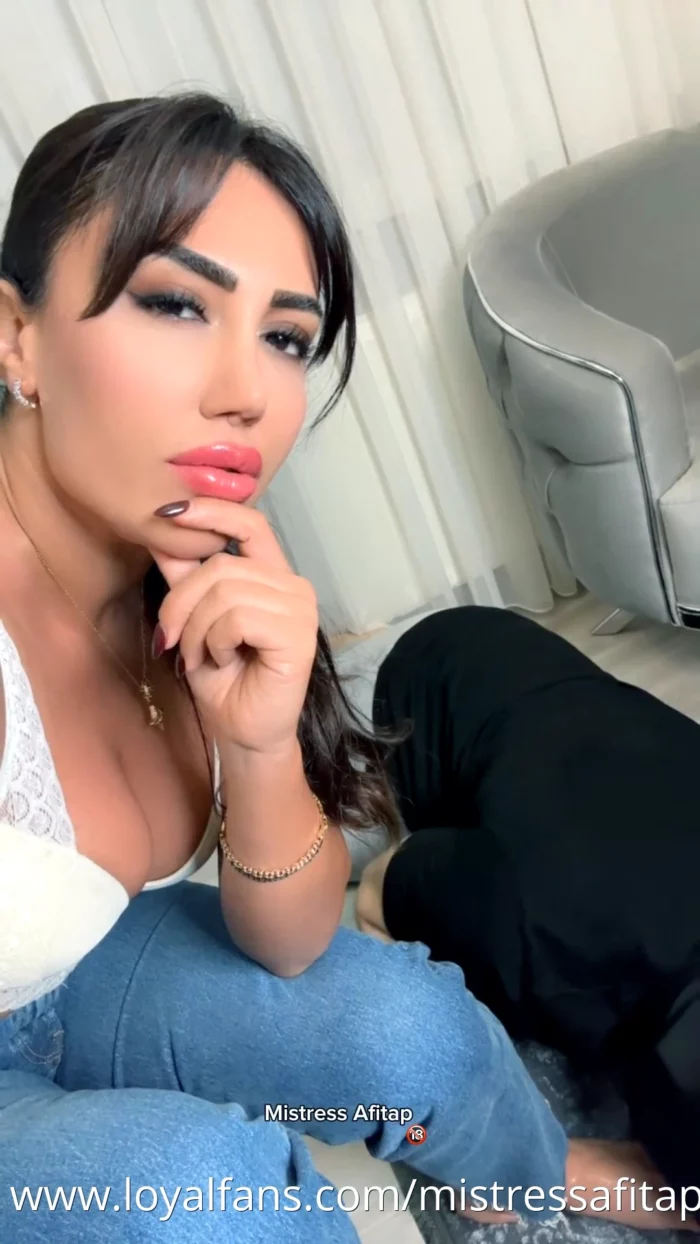 Lucky Slave - HULYA CENGIZ - MP4