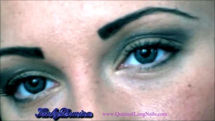 Irresistible Fem Dom Trance By The Queen Of Long Nails - KINKY DOMINA CHRISTINE QUEEN OF NAILS - MP4