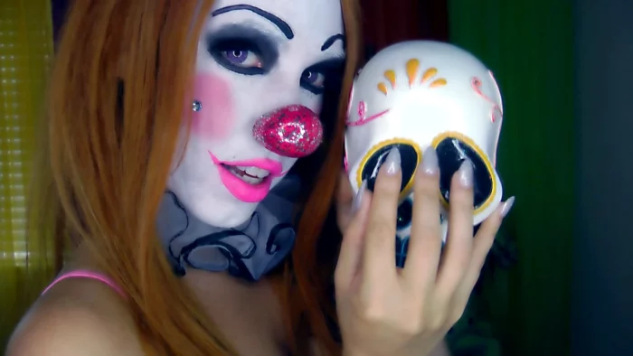 Clown Claws - KITZI KLOWN / KENDALL OLSEN - MP4