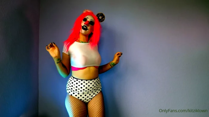 It's Clown Season - KITZI KLOWN / KENDALL OLSEN - MP4