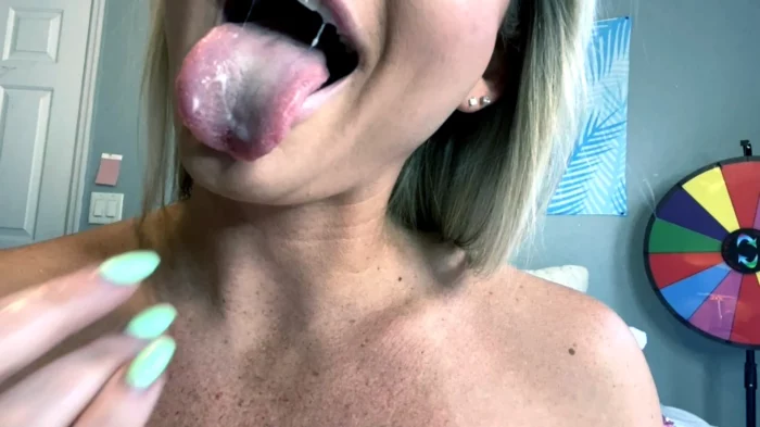 Eating My Cum - LAURAN VICKERS / MOMMY LAURAN - MP4