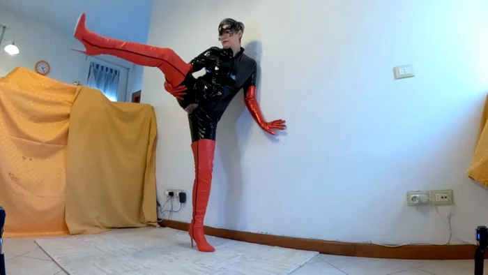 Catsuit With Red Boots And Red Gloves - MATURE_CUNT / MATURE_C - MP4