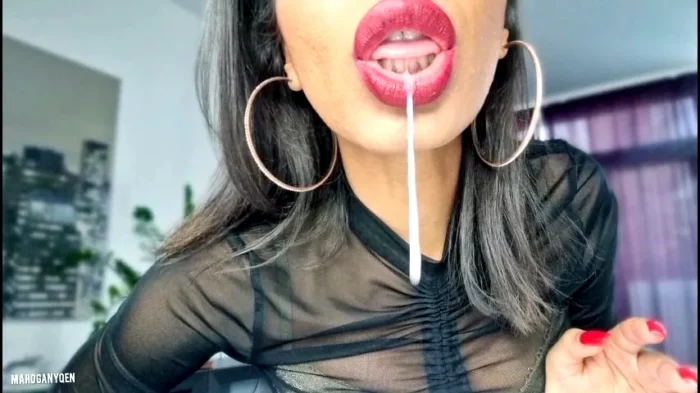 Queen's Spits & Lips - MAHOGANYQEN - MP4