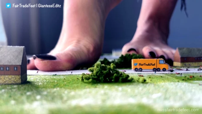 Giantess Fairtrade - The City Of Fairtrade Part 1 - MISS FAIR-TRADE FEET - MP4