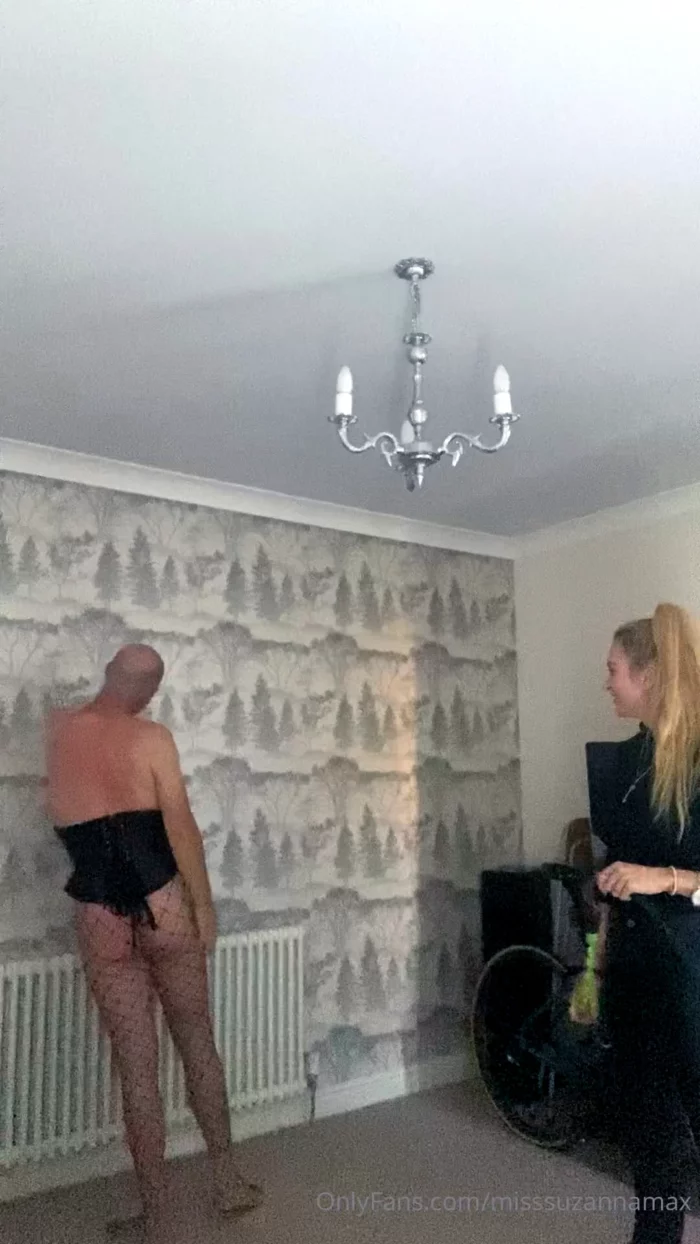 Beaten In His Own Living Room - MISS SUZANNA MAXWELL - MP4