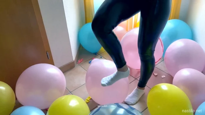 Hot Balloon Mass Pop - NASTILA STUDIO - MP4