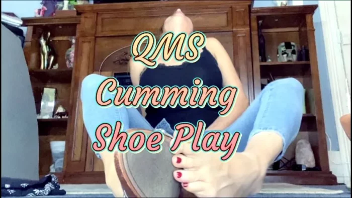 Cumming Shoe Play - QUEENMOTHERSOLES / QUEENIEMSOLES - MP4