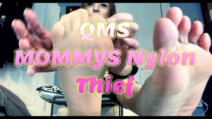 Mommys Nylon Thief - QUEENMOTHERSOLES / QUEENIEMSOLES - MP4