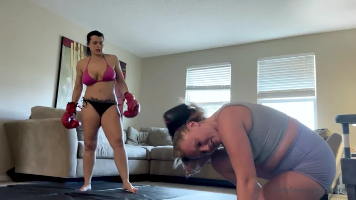 Cat Baby Vs Nadia White Boxing Battle - TAPERED PHYSIQUE - MP4