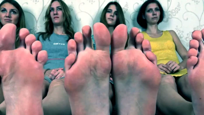 Look at Our Big Bare Soles - UNDERSWEETWEIGHT - MP4