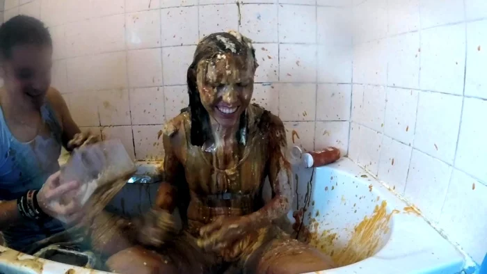 40 Foods To Gunge The Girl - WAMGIRLX - MP4