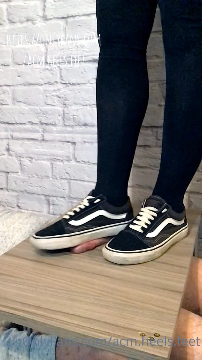 Over Working His Poor Cock With My Dirty Vans Sneakers! - ACM FEET & HEELS - MP4