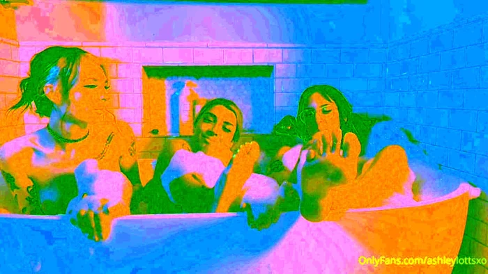 We Had Too Much Fun In Our Bubble Bath Together - Mathema Kitten And Sadgirlastrid - ASHLEY LOTTS - MP4