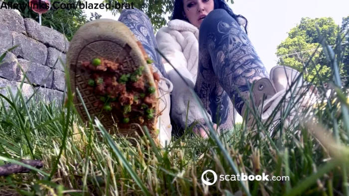 Feeding Time For Pet Part 2 - MISTRESS MERCY RAGE / BLAZED BRAT - MP4