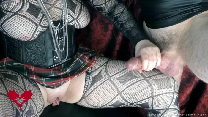 The Attractive Mistress Massages My Hard Cock A Classic Handjob With A Happy Ending! - CLOSE UP EXTREME - MP4