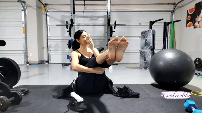 My Shoes Were So Warm After My Workout And My Feet Soo Sweaty - COOKIES / GODDESS COOKIES - MP4