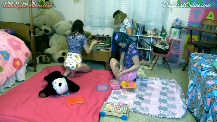 Picky, Bunny & Red - Diapered Daycare - DIAPEREDONLINE - MP4