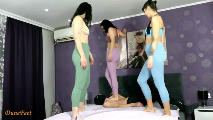 Escaped Wretch 2 - DUNEFEET - MP4
