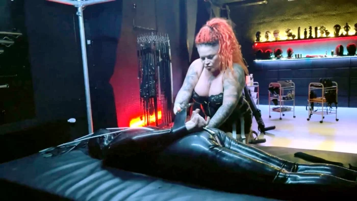 Tied Up Ass - DOMINA DARK - MP4
