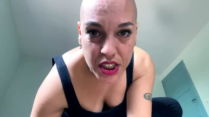 Giantess Kala Punishes Her Hubby - EMPREXKALA / KALA SMITH - MP4