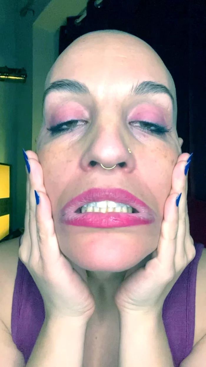 Stretching My Face - EMPREXKALA / KALA SMITH - MP4