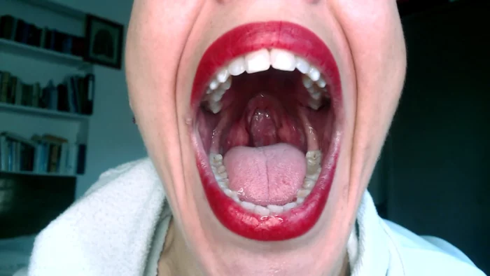 Uvula Movements Gagging Burping - EMPREXKALA / KALA SMITH - MP4