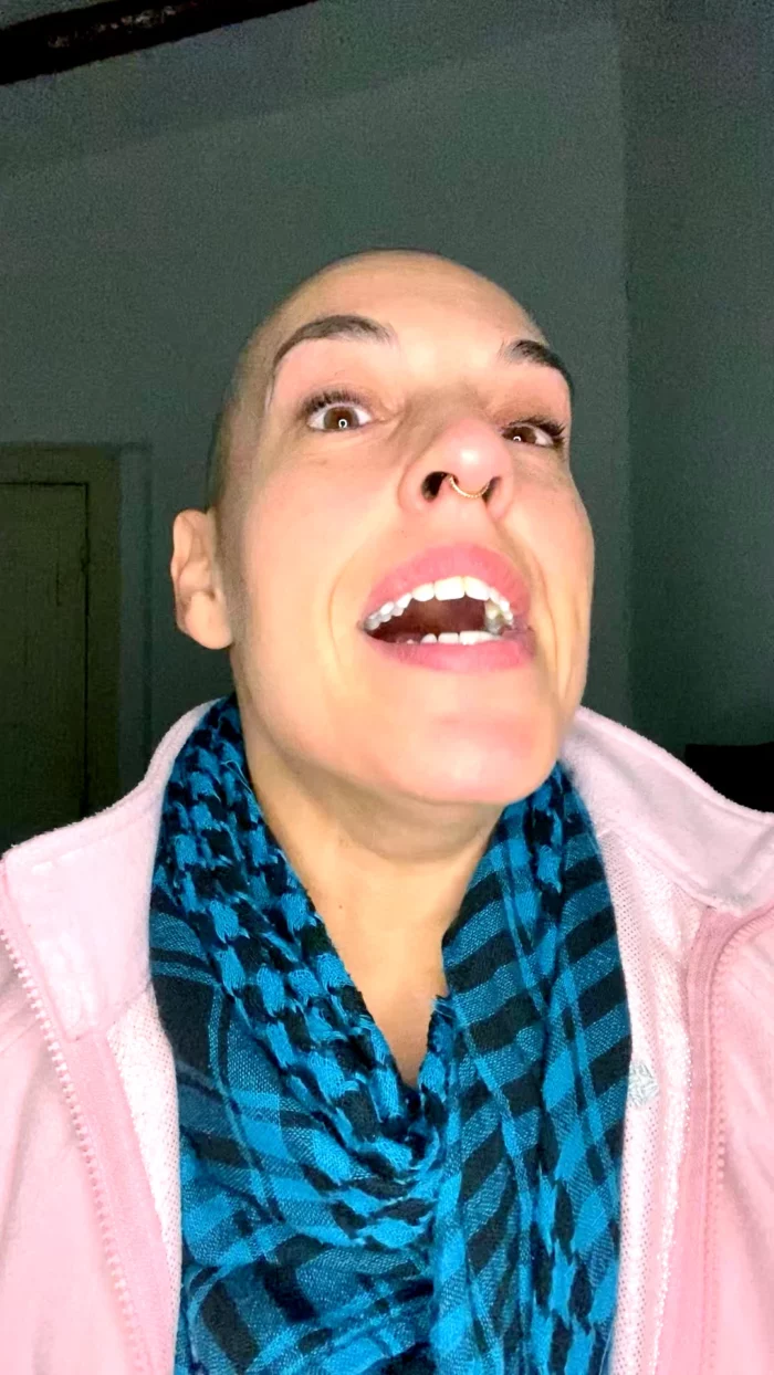 Yawning In The Evening - EMPREXKALA / KALA SMITH - MP4